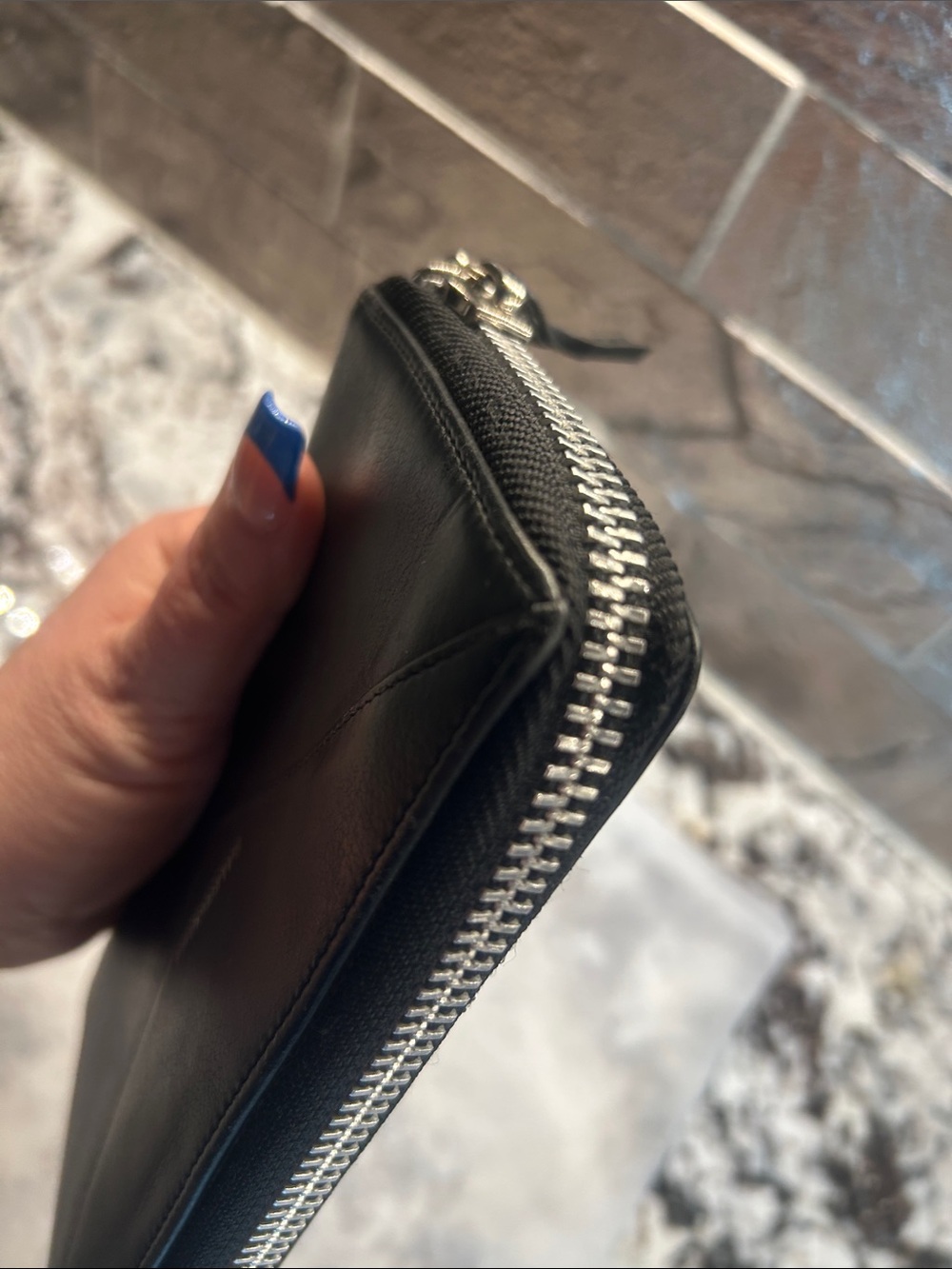 Balenciaga Black Leather Zip-Around Wallet with Envelope Flap - Picture 5 of 15